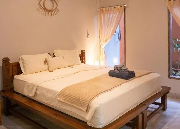 Townhouse, Pool & Kitchen, Ubud, Cucus Mondok 3* Ubud