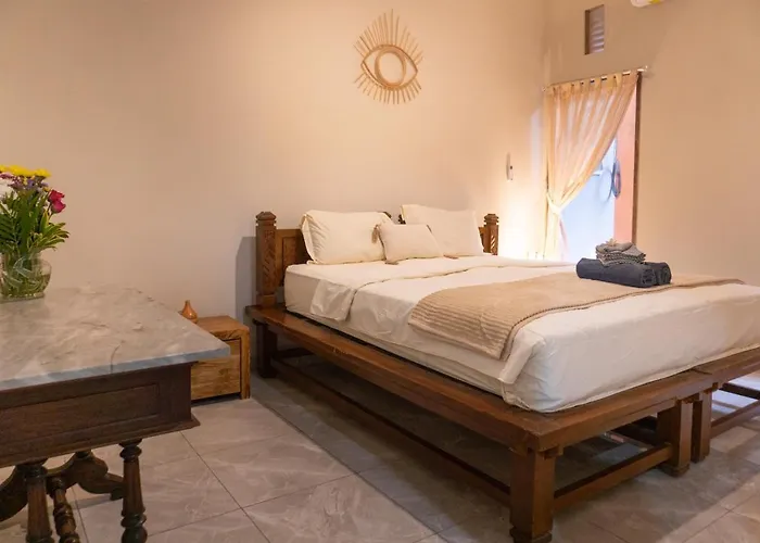 Townhouse, Pool & Kitchen, Ubud, Cucus Mondok Apartahotel Ubud