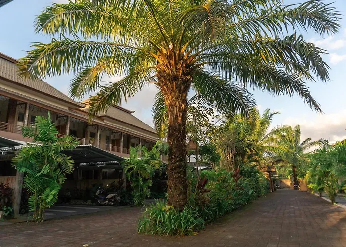 Townhouse, Pool & Kitchen, Ubud, Cucus Mondok Ubud