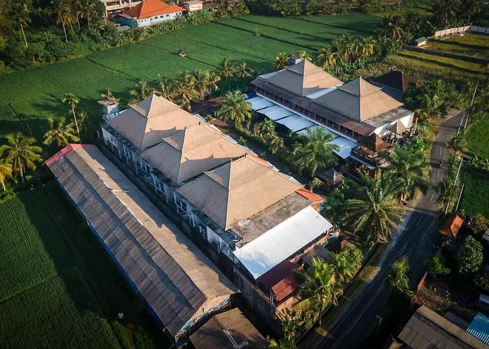 Townhouse, Pool & Kitchen, Ubud, Cucus Mondok 3*
