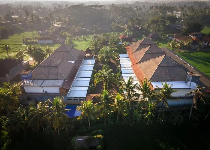 Townhouse, Pool & Kitchen, Ubud, Cucus Mondok Apartahotel