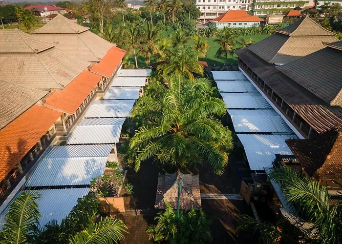 Townhouse, Pool & Kitchen, Ubud, Cucus Mondok Ubud